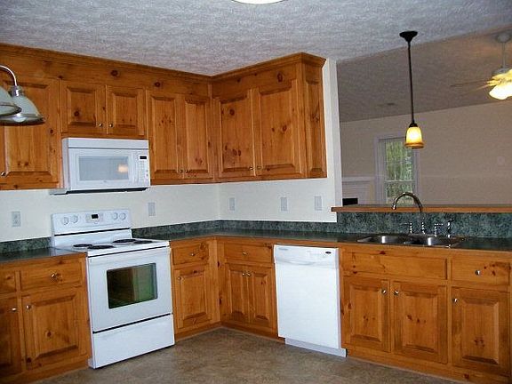4th image of 170 Roane Dr