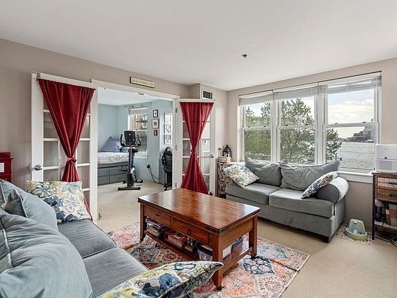 3rd image of 113 Sumner St #32