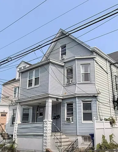 44 Ryerson Ave #1 Photo 1