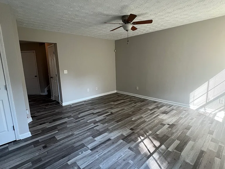 188 Alton Cir — Photo 7