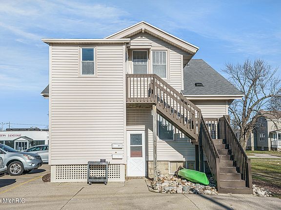 3rd image of 710 Fulton St