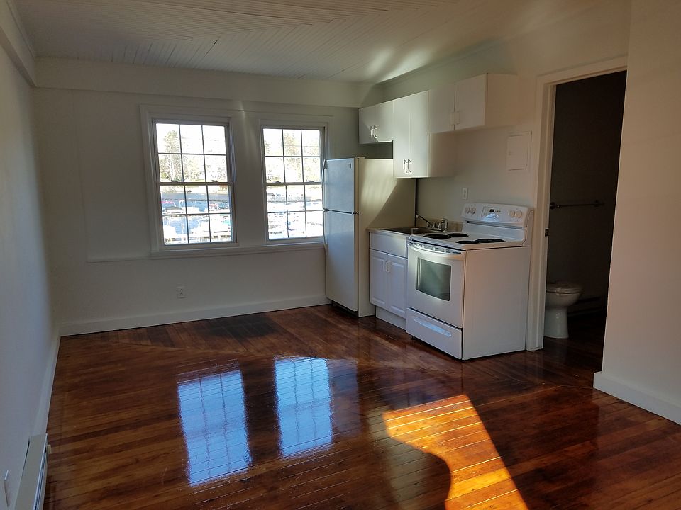 1st image of 910 S Lake Blvd #1