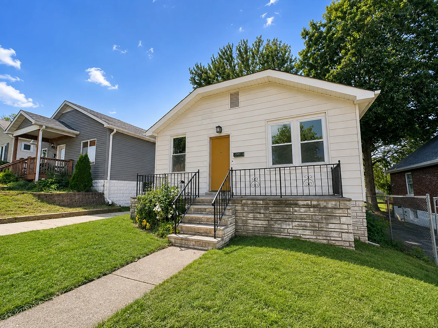 3 bed, 744 sqft, $1,850 — Photo 3