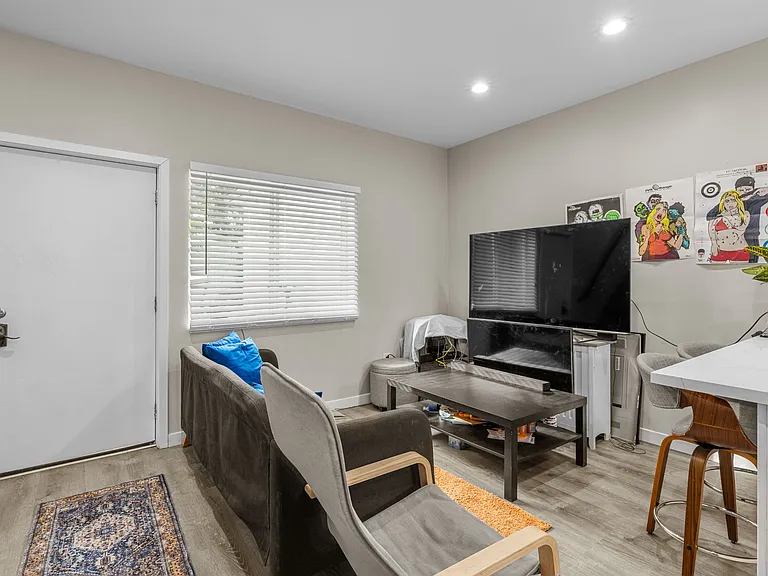 6323 Mesita Dr — Photo 5