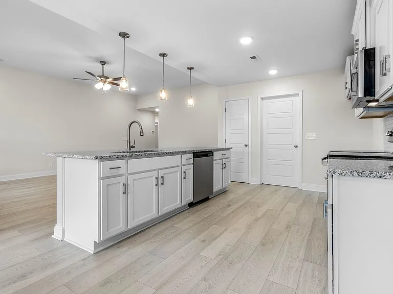 2628 Rafiki Dr — Photo 12