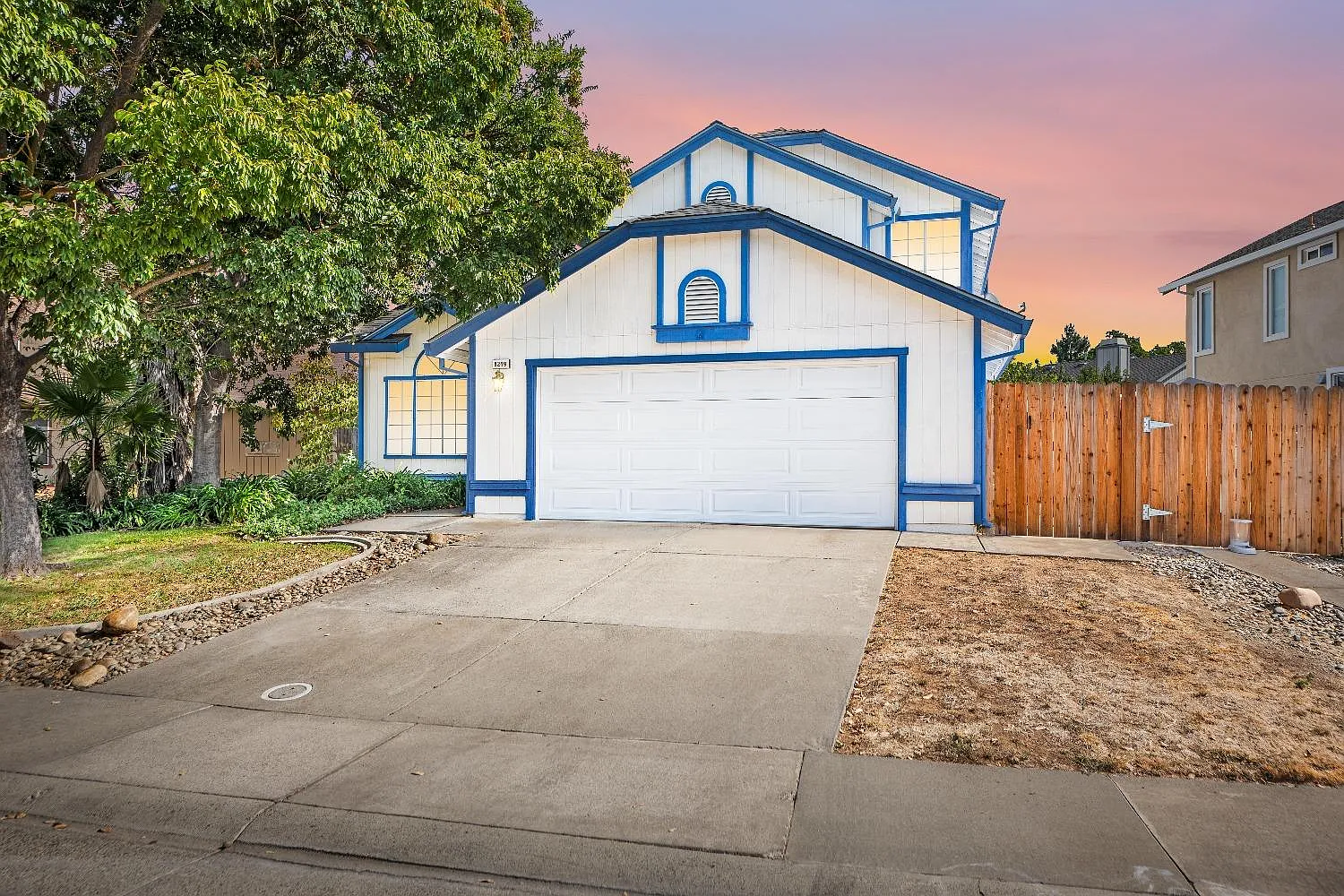 8249 Olander Way photo 1