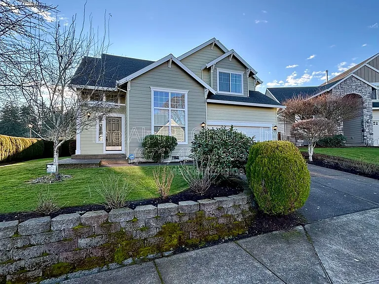 351 NW Kotrik Pl — Photo 1