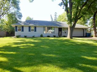 1723 W 84th St, Bloomington, MN 55431