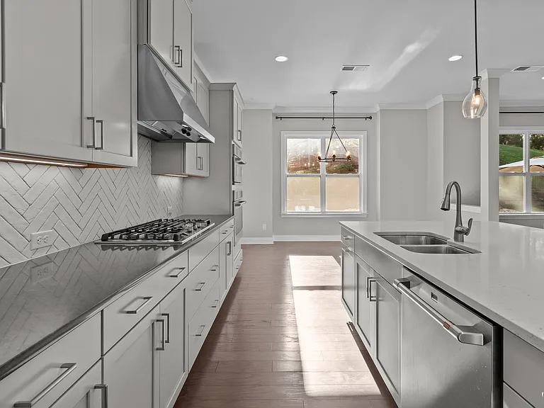 18314 Doves Crest Rd — Photo 18
