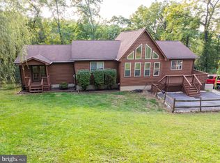 15 Crab Apple Ct, Linden, VA 22642