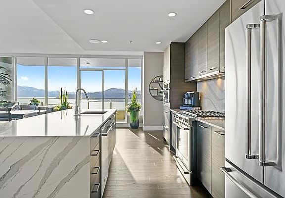 3rd image of 1191 Sunset Dr #2603