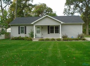 1928 Rhode Island Rd, Holland, OH 43528