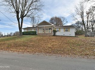 929 Highland Ave, Loudon, TN 37774