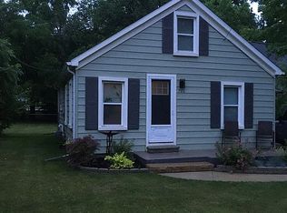 726 Andrews St, Commerce Township, MI 48382