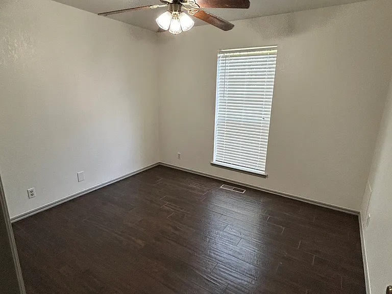 4801 Winston Dr — Photo 9