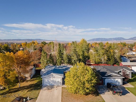 2nd image of 805 Oakwood Dr