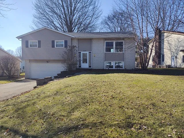 440 Barrenwood Dr — Photo 1