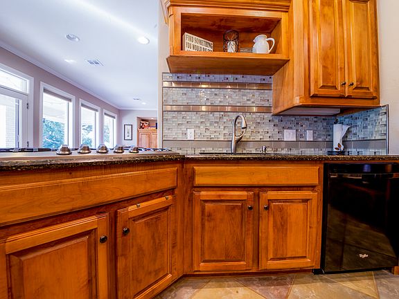 3rd image of 2609 S Lyndsey Ct