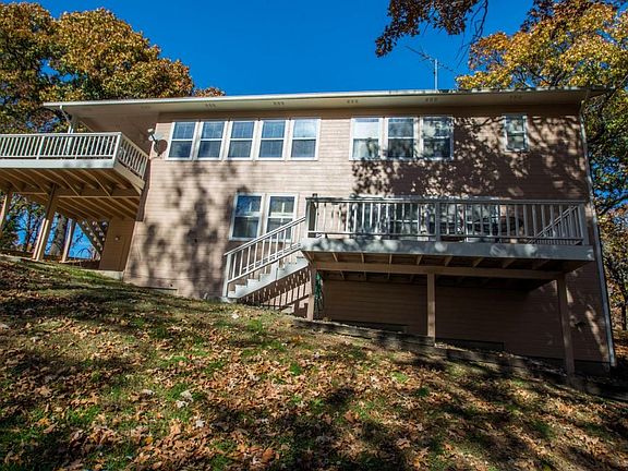 3rd image of 810 Inwood Dr