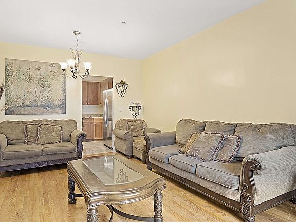 3rd image of 1477 Royce St #2G