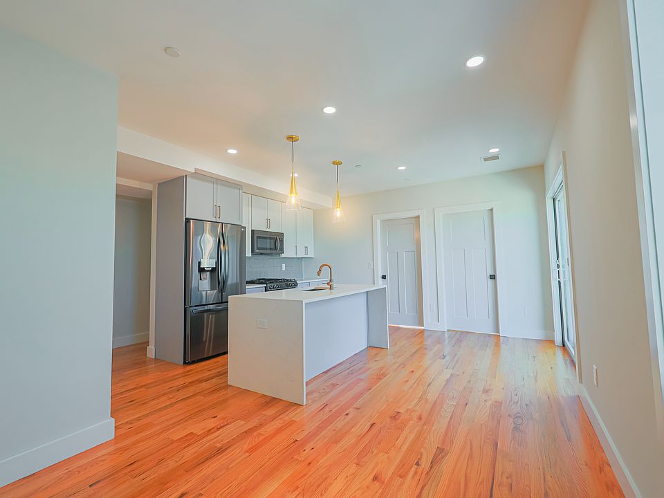 1st image of 97 Condor St #2