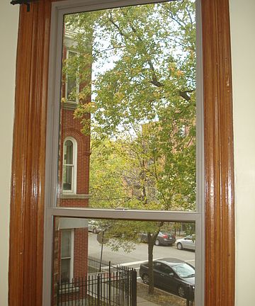 3rd image of 1231 N Wolcott Ave APT 2