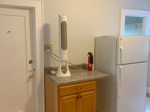 74 Woodlawn Ave APT 1, Albany, NY 12208