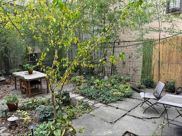 245 South Third Street image 11 of 12