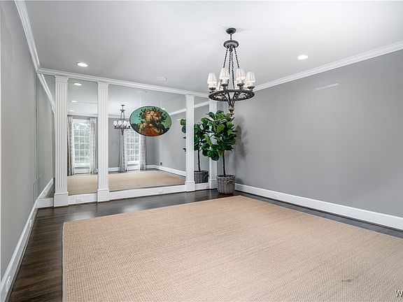 4th image of 1116 Pinemont Dr N