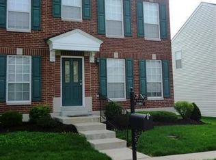 710 Hyde Dr, O'Fallon, MO 63366