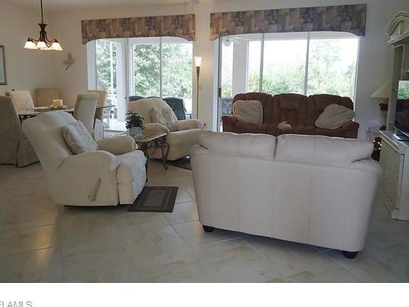 3rd image of 2051 Valparaiso Blvd