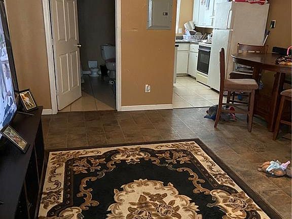 3rd image of 437 Ducote Ln