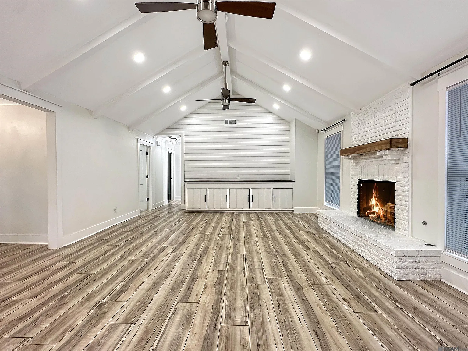 4 bed, 2511 sqft, $3,300 — Photo 3