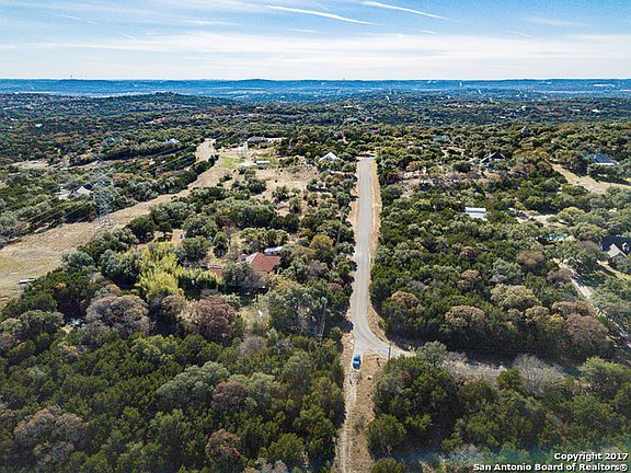4th image of 2807 Hiline Dr