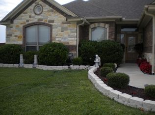 102 Black Walnut Ct, Nolanville, TX 76559