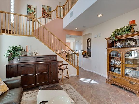 5th image of 11901 Barcinas Ln