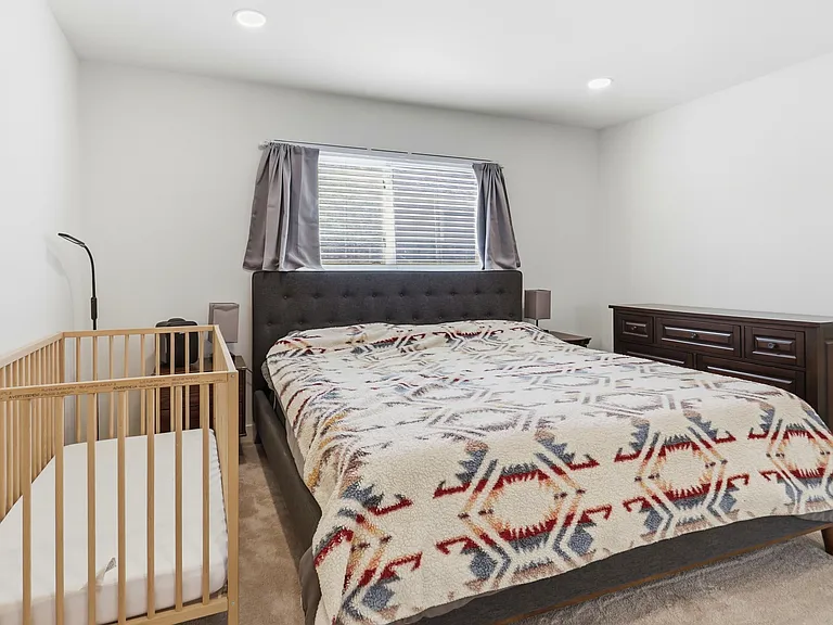 5588 Dartmouth Dr — Photo 13