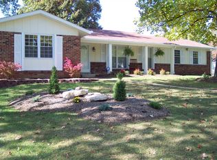 507 Marie Ln, Ballwin, MO