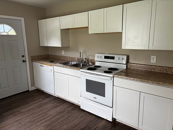 4th image of 2304 Tyler Ave