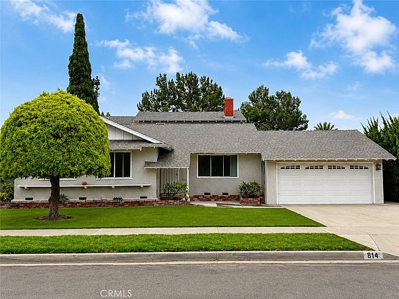 2nd image of 814 S Kouri Ln