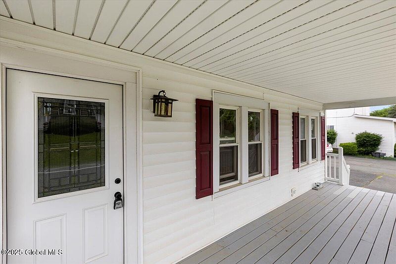 3rd image of 13 Elmhurst Avenue