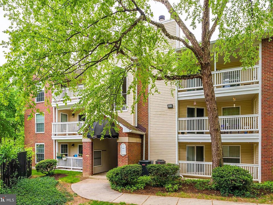 1st image of 1532 Lincoln Way APT 301B