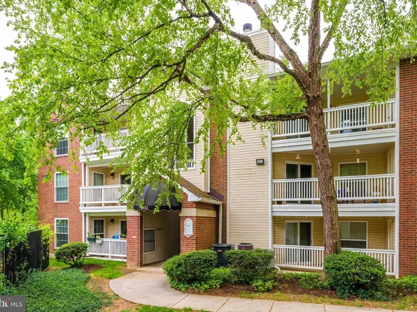 1532 Lincoln Way APT 301B, Mc Lean, VA 22102