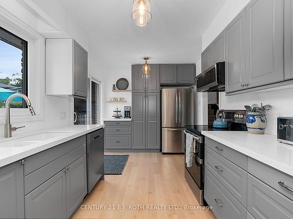 4th image of 50 Belcourt Ave