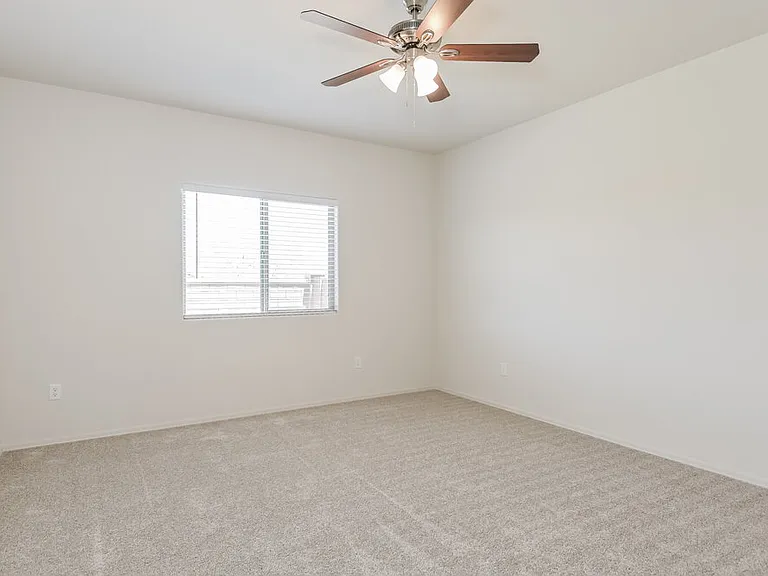 836 W Calle Falerno — Photo 12