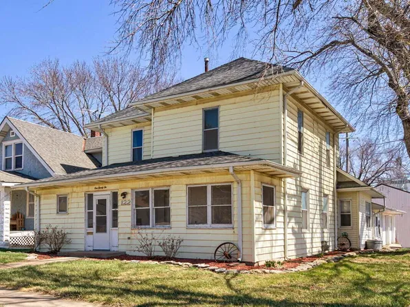 122 S 7th St, Missouri Valley, IA 51555