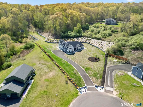 99 Mesa Drive, Bethany, CT 06524