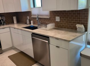 159 NW 70th St APT 402, Boca Raton, FL 33487