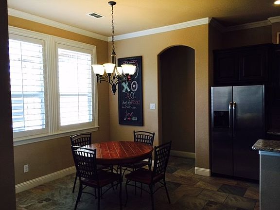 4th image of 7421 Park Place Dr