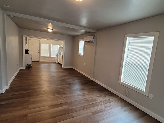 4th image of 162 Rosabell St